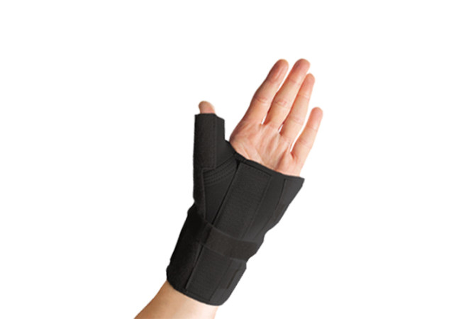G-UL5034_Thermoskin-Wrist-Hand-Brace