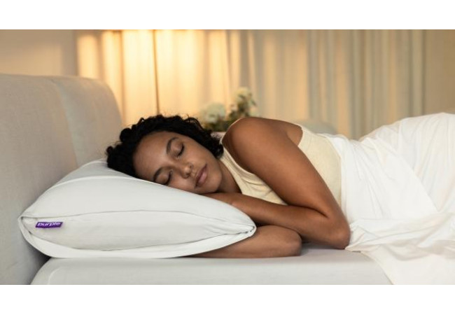 Web-30_20232009_Pillow20Launch_Harmony_Bedroom_Female_3808